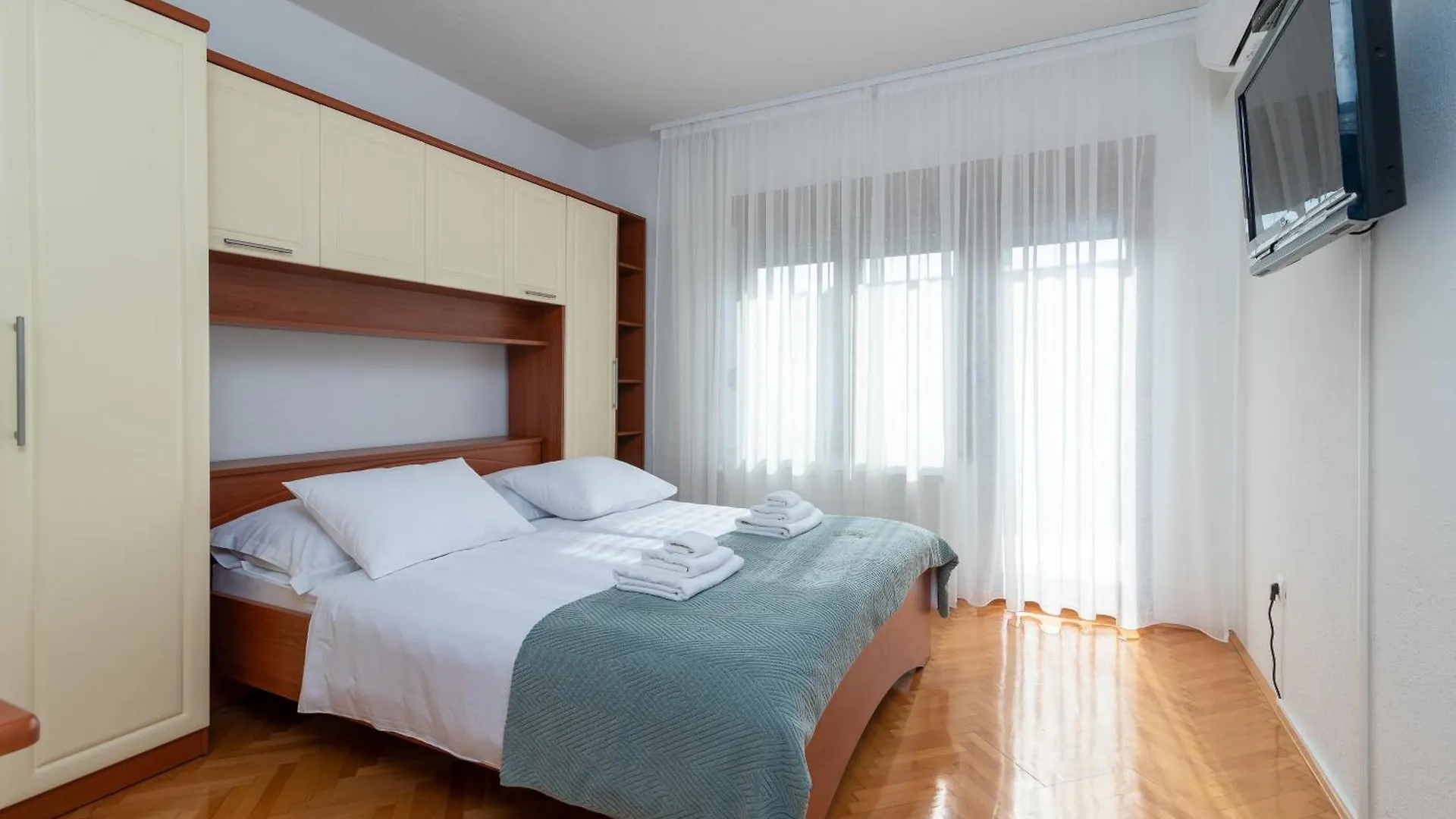 Apartment Domi Trogir 0*,  Kroatien