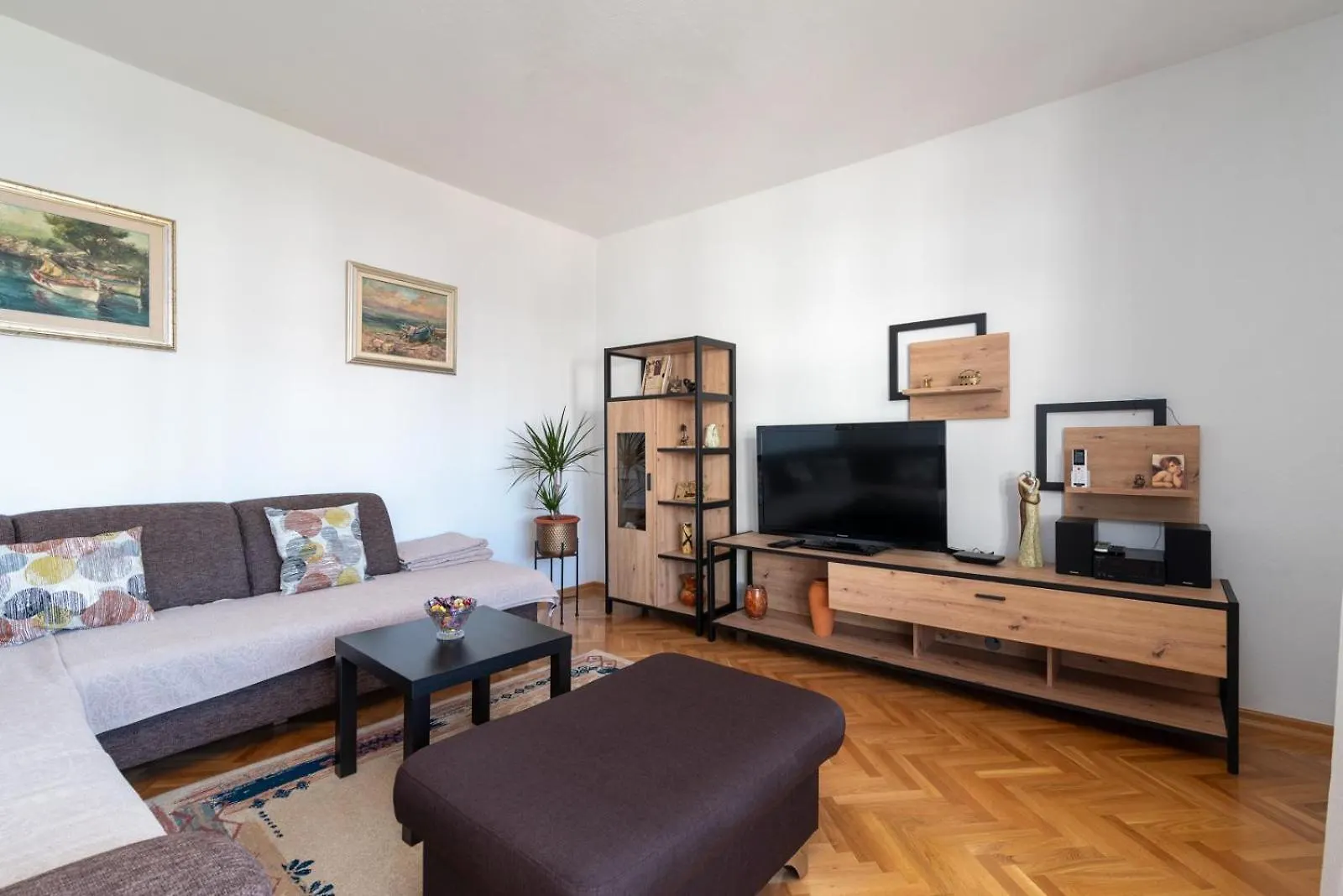 Apartment Domi Trogir 0*,  Kroatien