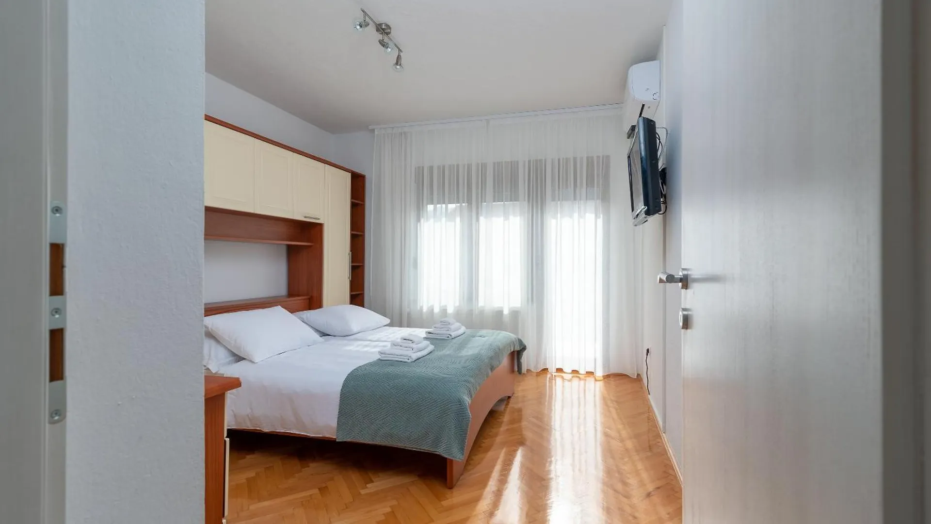 טרוגיר Apartment Domi