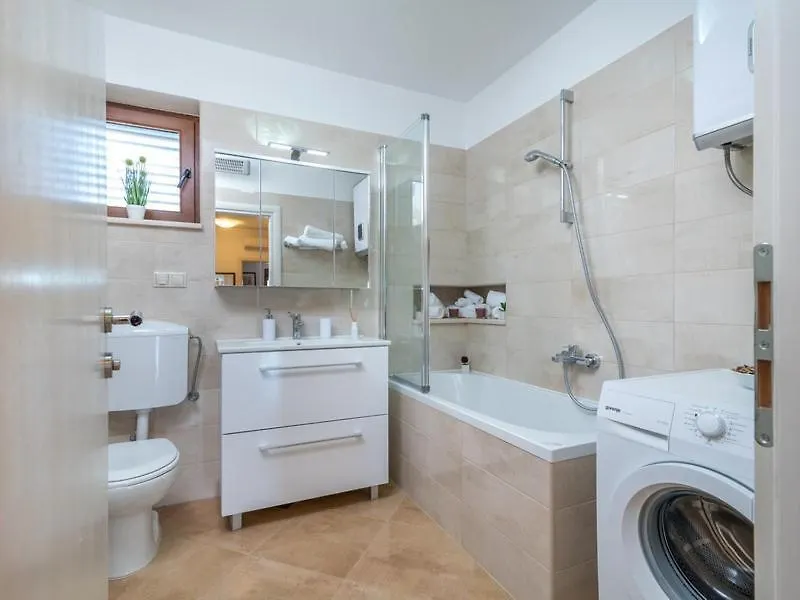 טרוגיר Apartment Domi